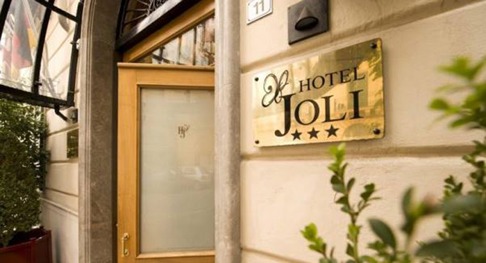 Joli Hotel